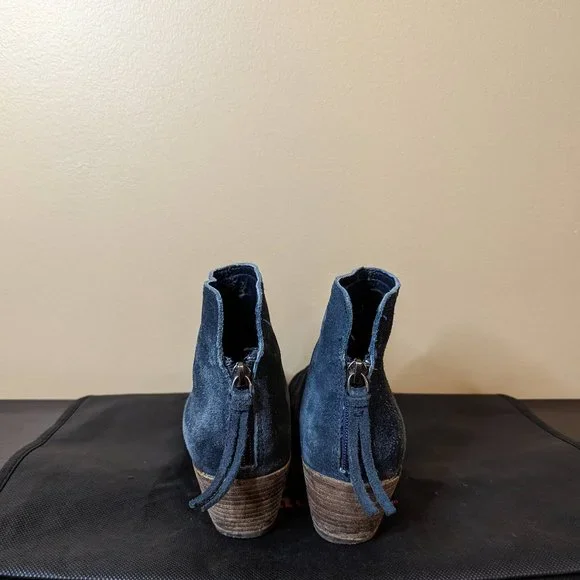 Kenneth Cole Reaction suede booties - Picture 3 of 3